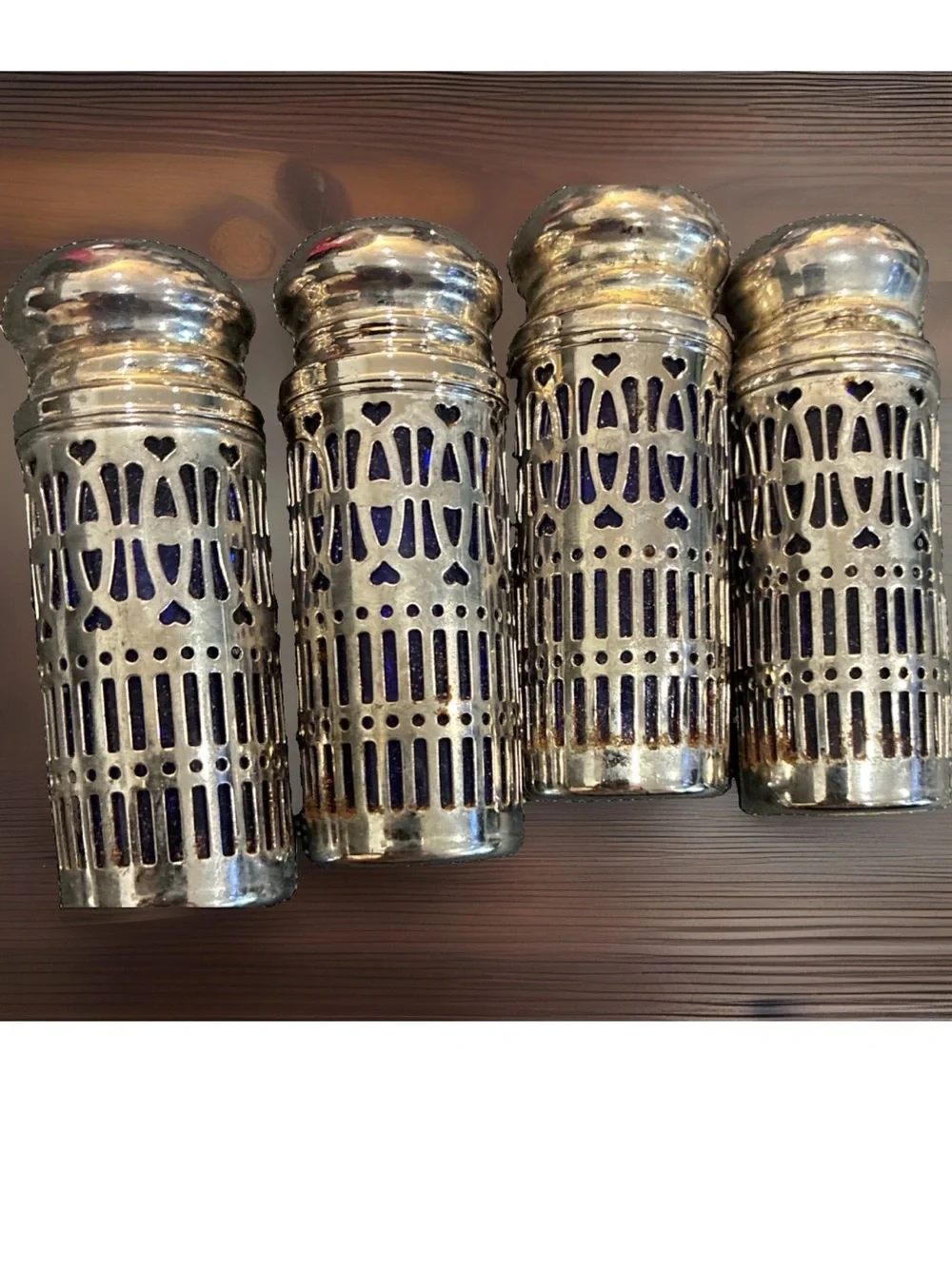 Salt and pepper shakers set of 4